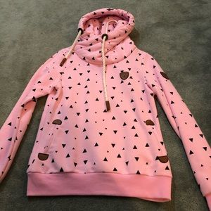 Buckle sweatshirt